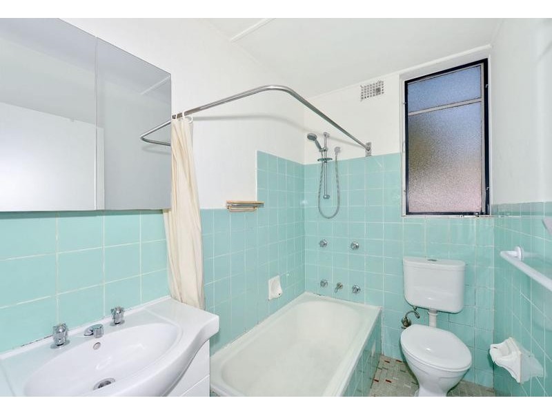 3/297 King Georges Road, Roselands NSW 2196