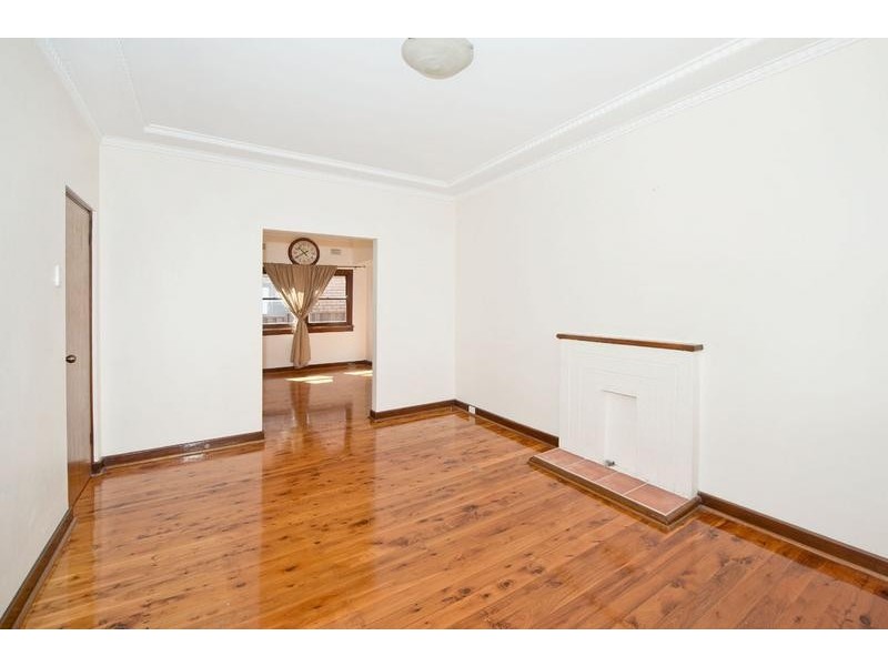 306 William Street, Kingsgrove NSW 2208