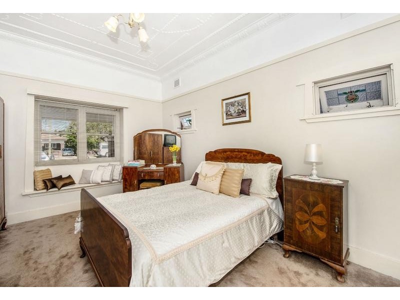 33 William Street, Earlwood NSW 2206