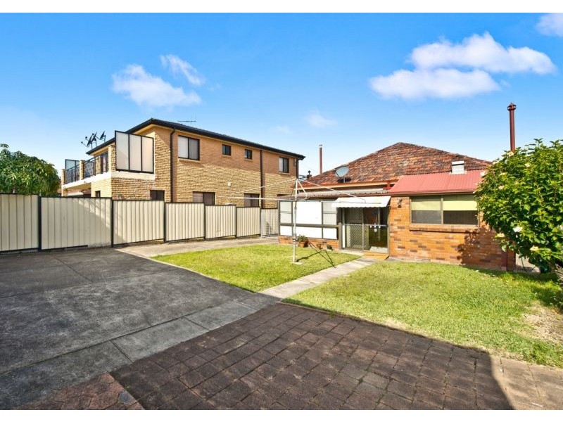 26 Lynesta Avenue, Bexley North NSW 2207