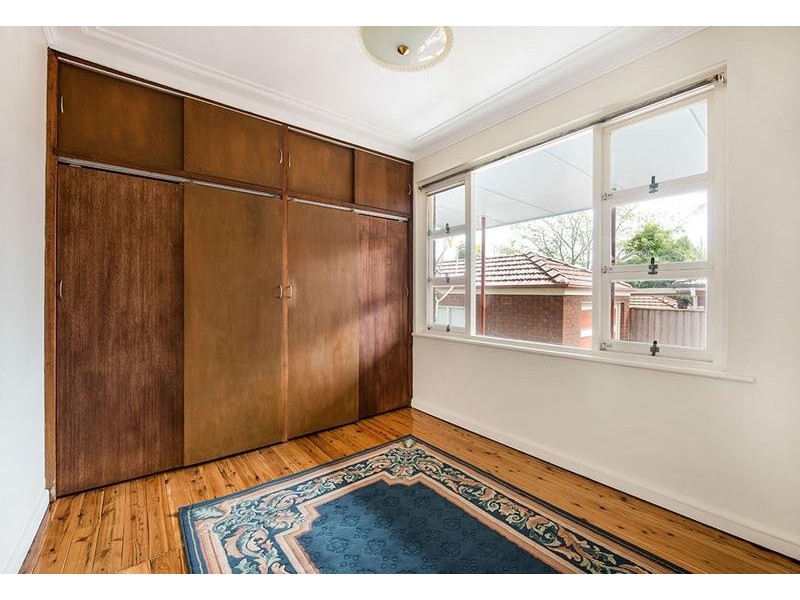 3 Glenview Avenue, Earlwood NSW 2206