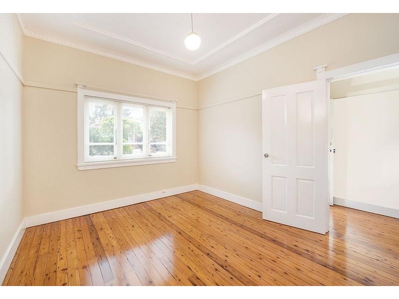 10 Willunga Avenue, Earlwood NSW 2206