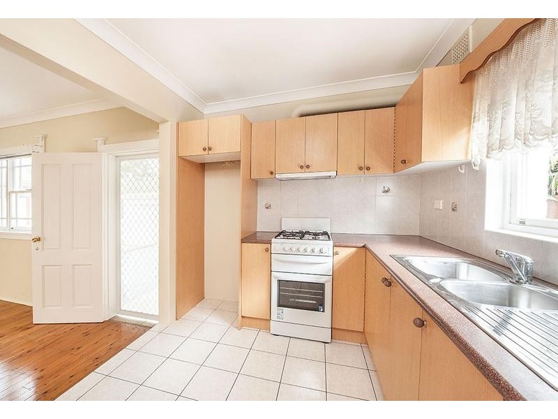 10 Willunga Avenue, Earlwood NSW 2206