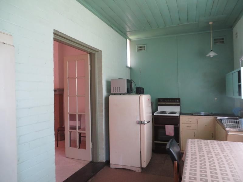 8a Narani Crescent, Earlwood NSW 2206