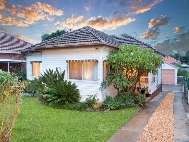 269 Bonds Road, Riverwood NSW 2210