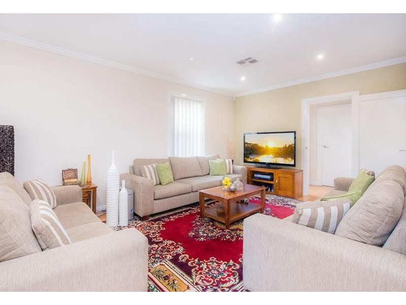 6 McGrath Avenue, Earlwood NSW 2206