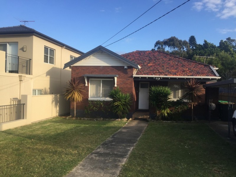 11 Wavell Parade, Earlwood NSW 2206