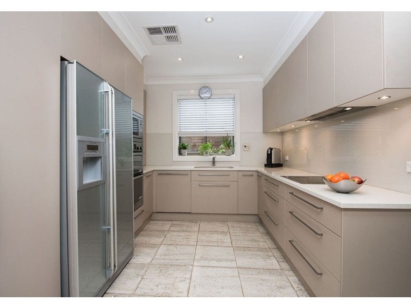 10 Vera Avenue, Earlwood NSW 2206