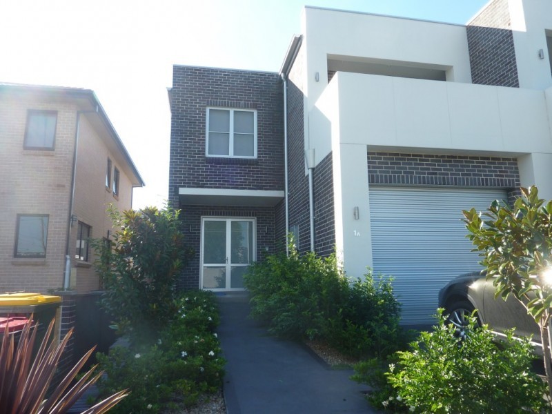 1a Bayview Avenue, Earlwood NSW 2206