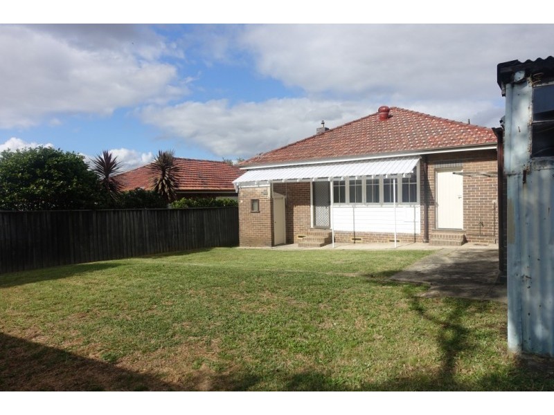 17 Willunga Avenue, Earlwood NSW 2206