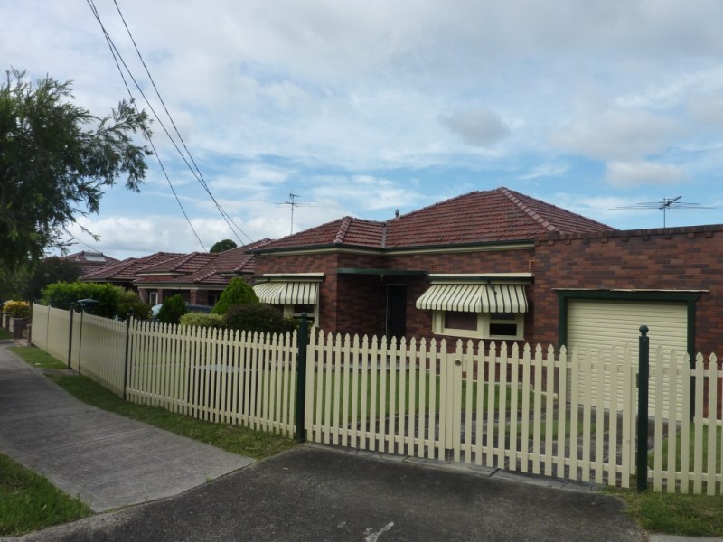 1 Charleston Avenue, Earlwood NSW 2206