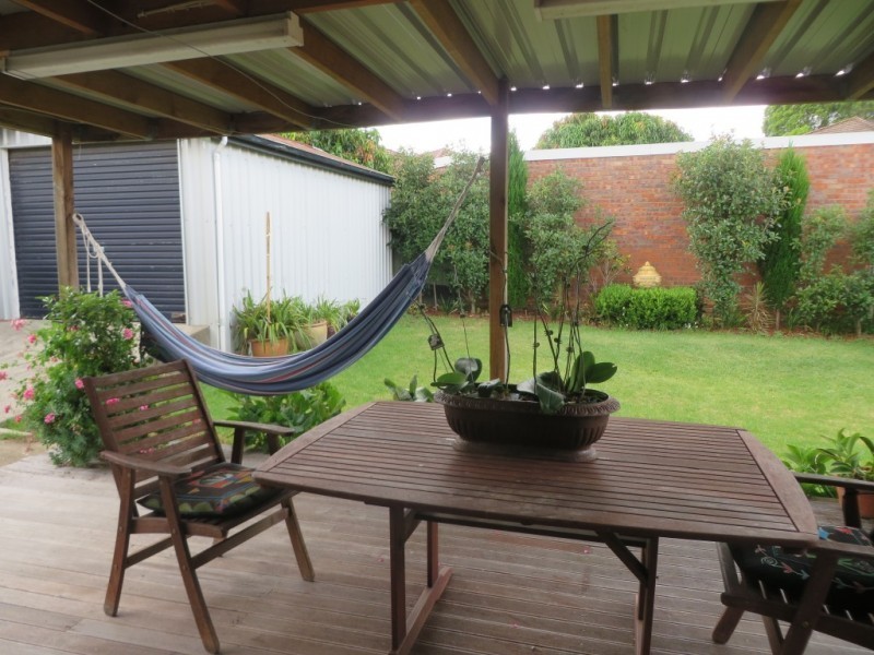 12 Woodlawn Avenue, Earlwood NSW 2206