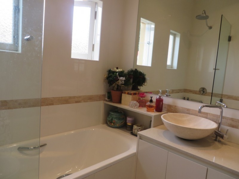 12 Woodlawn Avenue, Earlwood NSW 2206