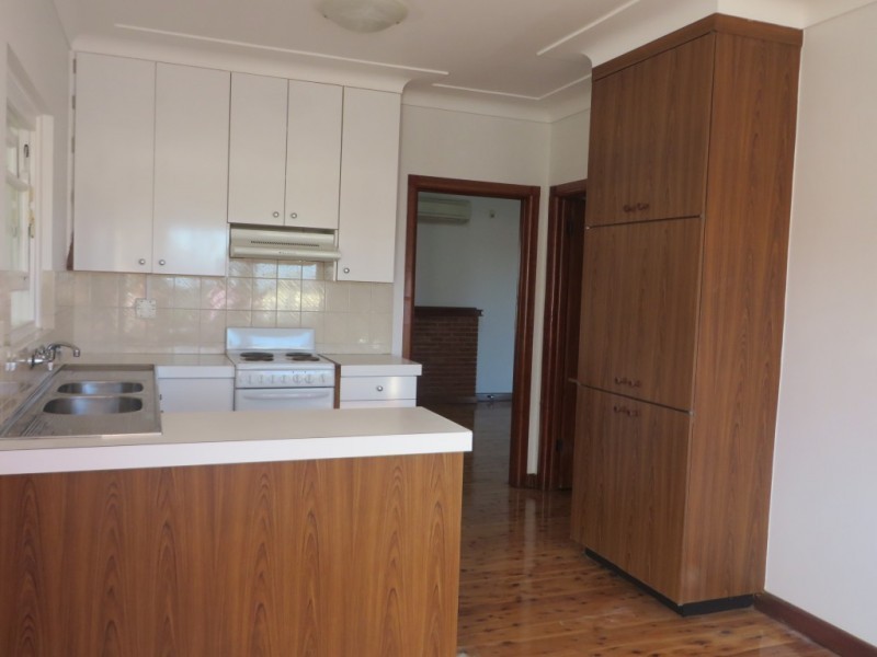 1 Carrisbrook Avenue, Bexley North NSW 2207