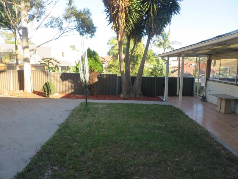 4 Chick Street, Roselands NSW 2196