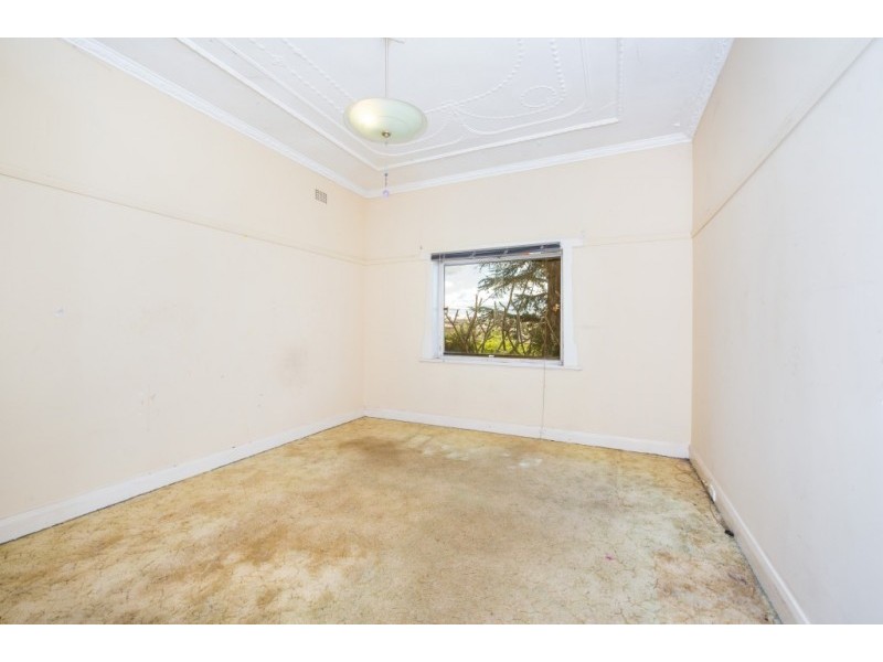 12 Wellington Road, Earlwood NSW 2206