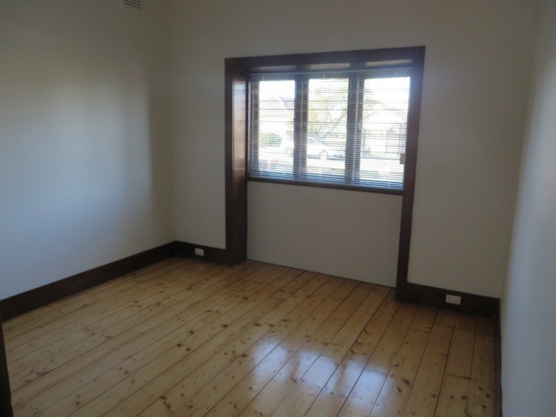 10 Singleton Street, Earlwood NSW 2206