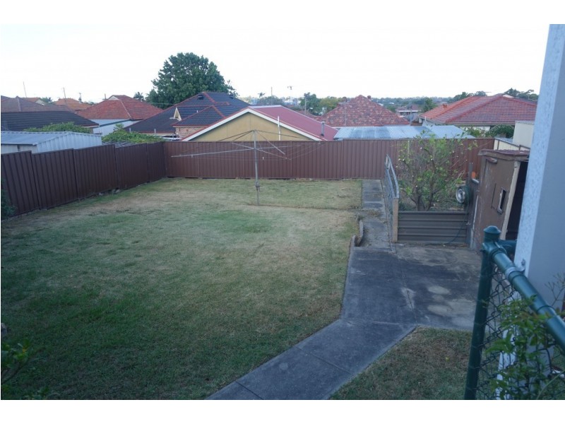 28 Robertson Street, Campsie NSW 2194