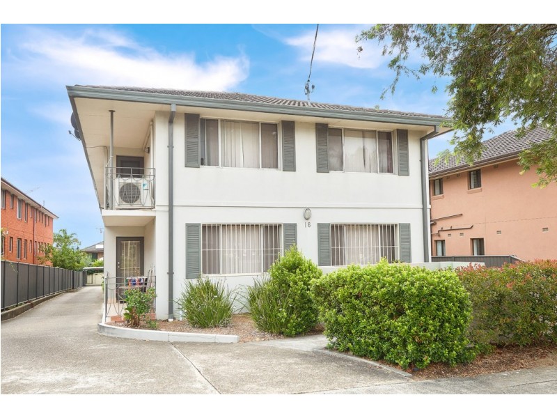 9/16 Northcote Street, Canterbury NSW 2193