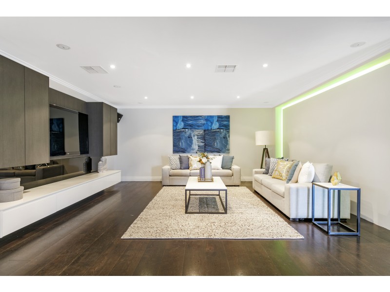 54 Highland Crescent, Earlwood NSW 2206