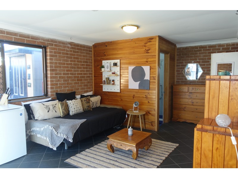 1a Modern Avenue, Canterbury NSW 2193