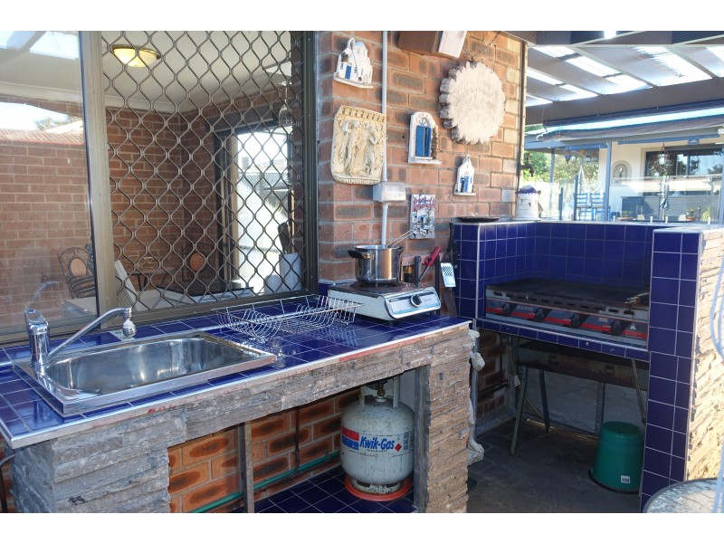 1a Modern Avenue, Canterbury NSW 2193