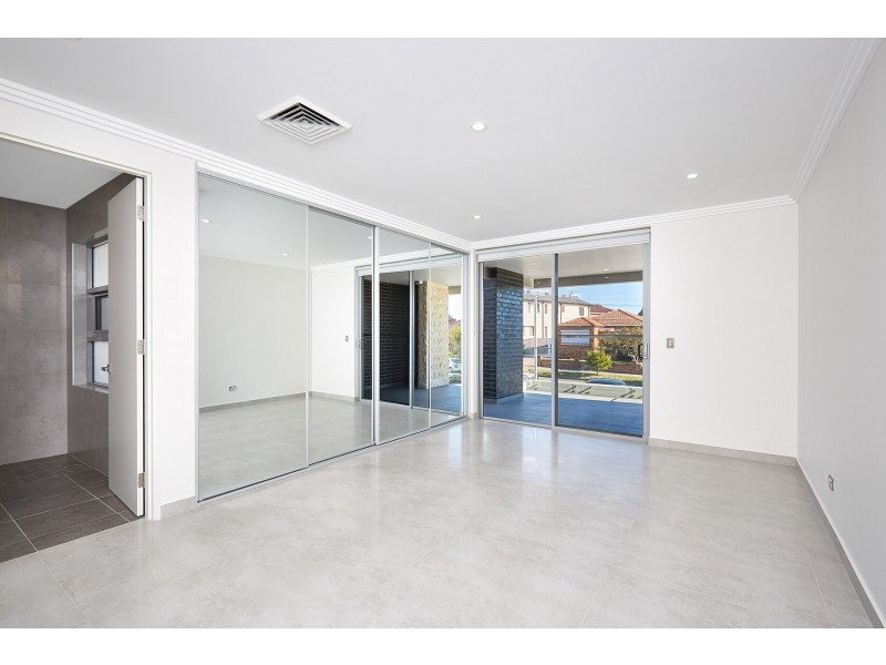 12b Narani Crescent, Earlwood NSW 2206