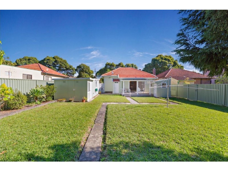 18 Ryrie Road, Earlwood NSW 2206