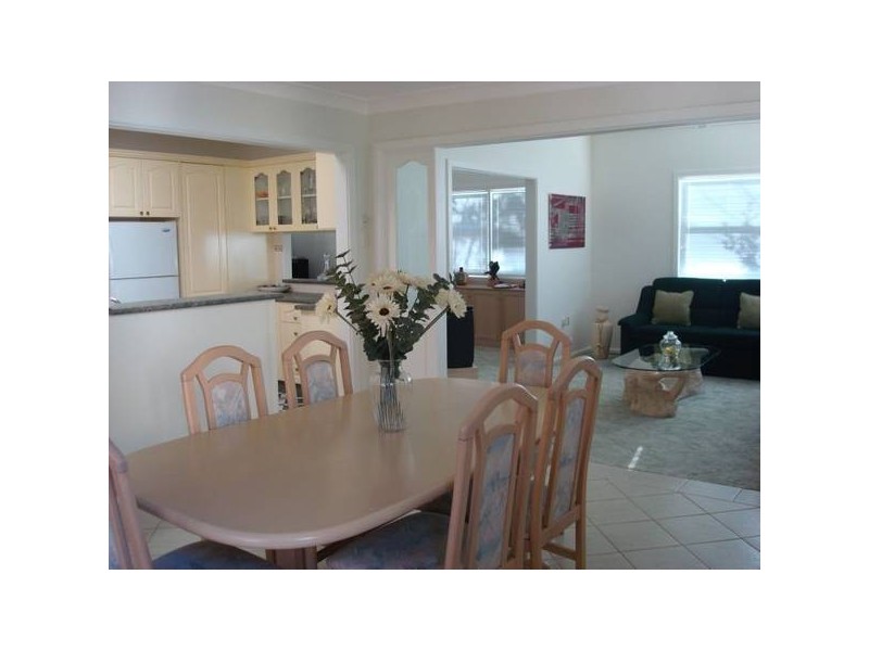 1 Coreen Avenue, Peakhurst NSW 2210