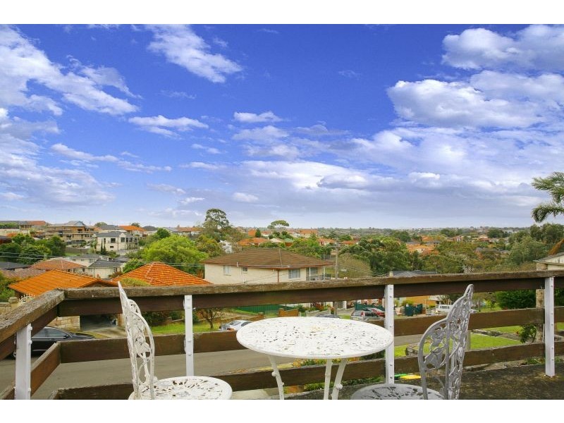 42 Twyford Avenue, Earlwood NSW 2206