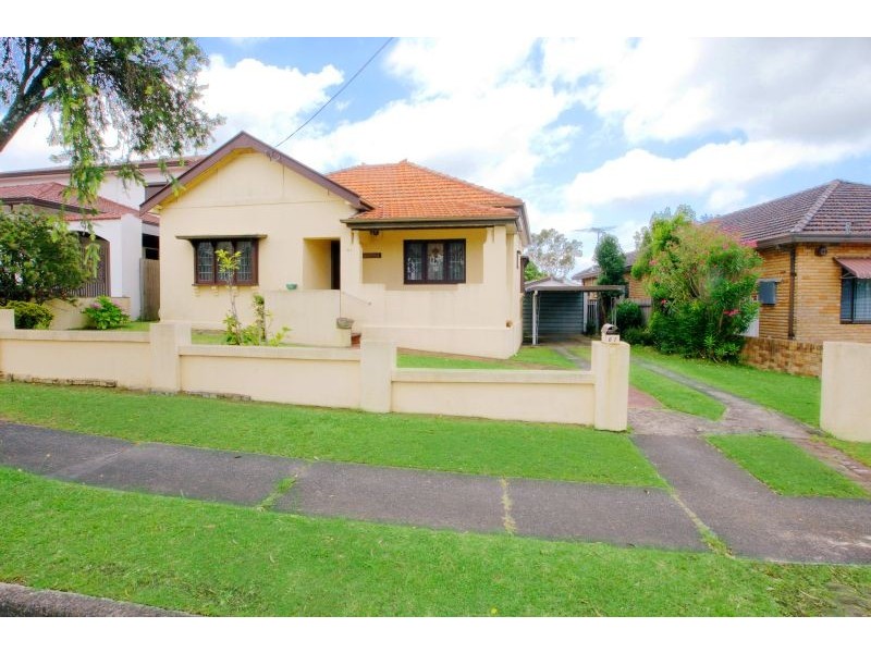 61 Minnamorra Avenue, Earlwood NSW 2206