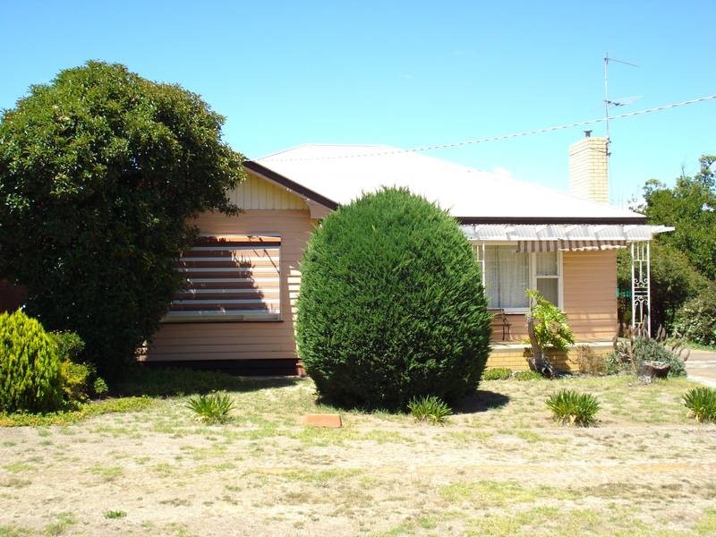 12 Barr Street, Maryborough VIC 3465