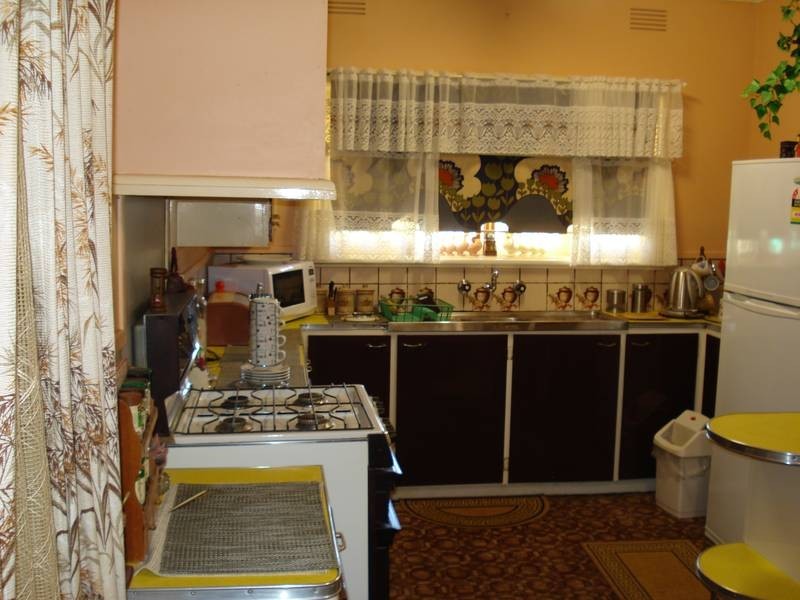 12 Barr Street, Maryborough VIC 3465