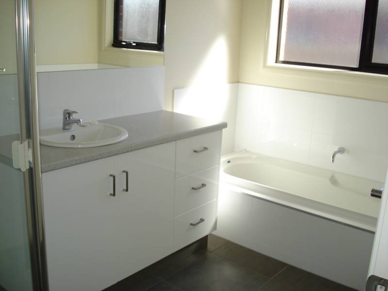 29 Dundas Road, Maryborough VIC 3465