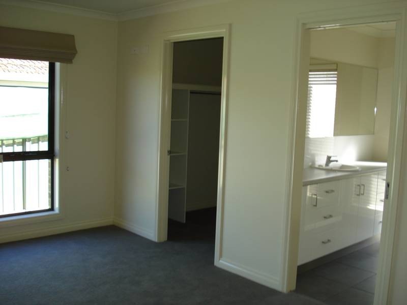 29 Dundas Road, Maryborough VIC 3465