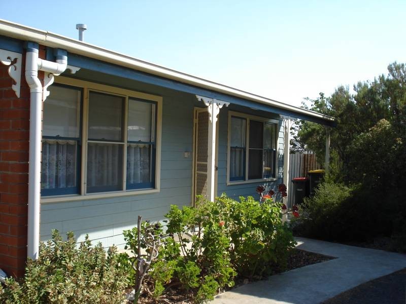 2/19 Logan Street, Maryborough VIC 3465