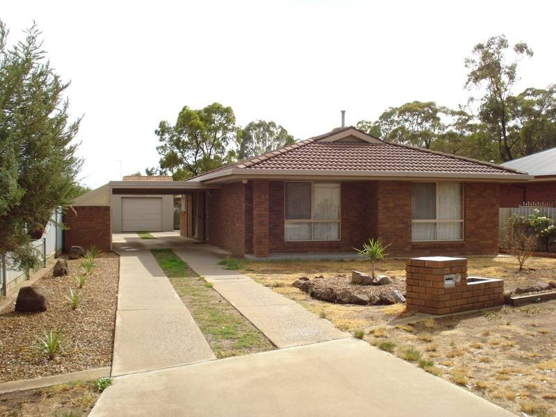 3 Alexander Avenue, Maryborough VIC 3465