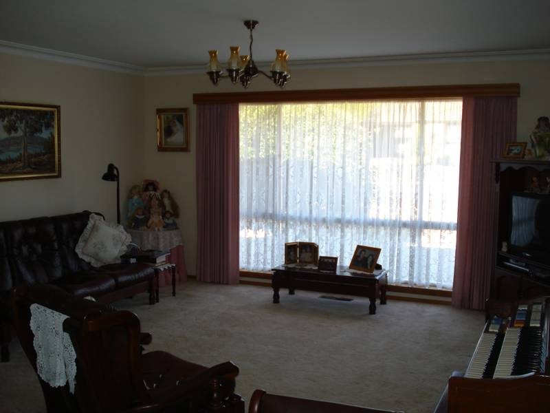 11 BRYANT STREET, Maryborough VIC 3465