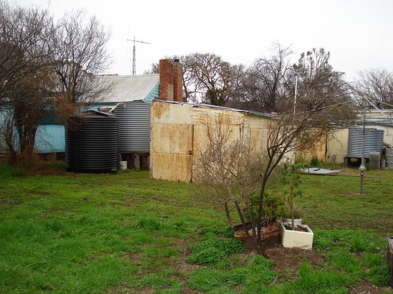 22 HENDERSONS ROAD, Bowenvale VIC 3465