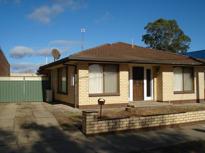 23 Tuaggra Street, Maryborough VIC 3465