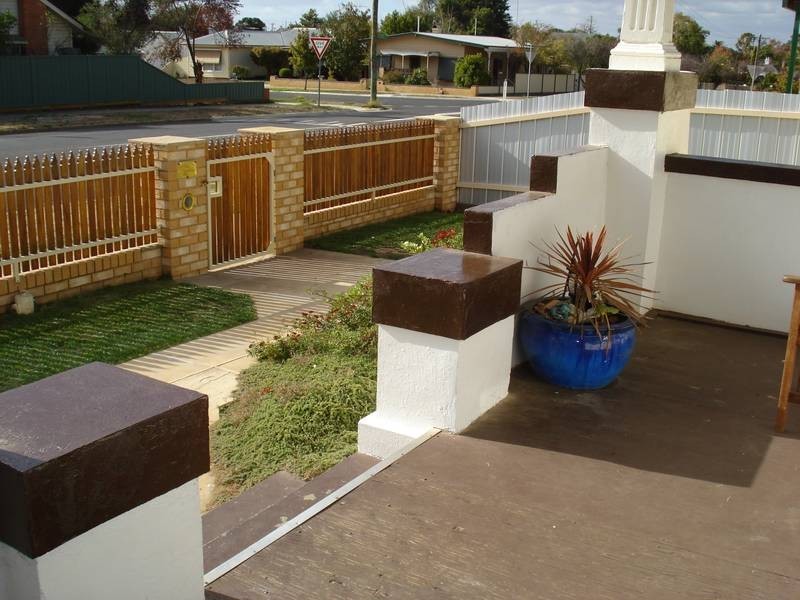 44 NAPIER STREET, Maryborough VIC 3465