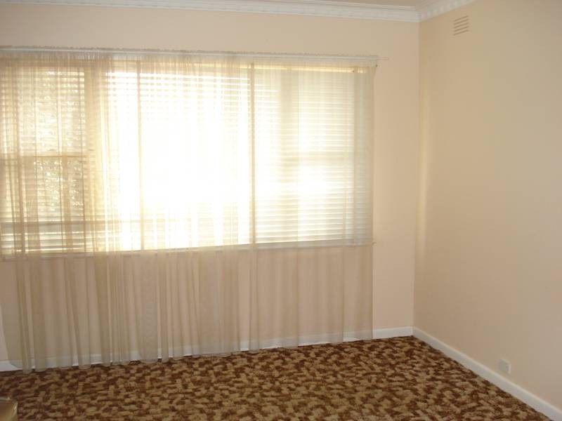 52 GILLIES STREET, Maryborough VIC 3465