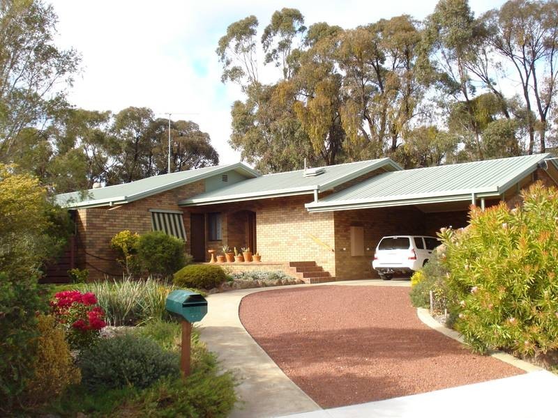 2 BRYANT STREET, Maryborough VIC 3465