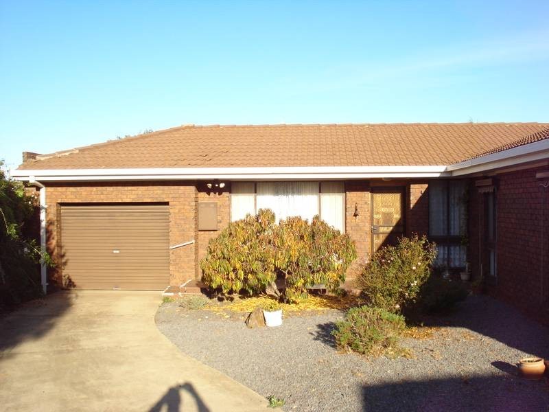 3/6 RINFORD STREET, Maryborough VIC 3465