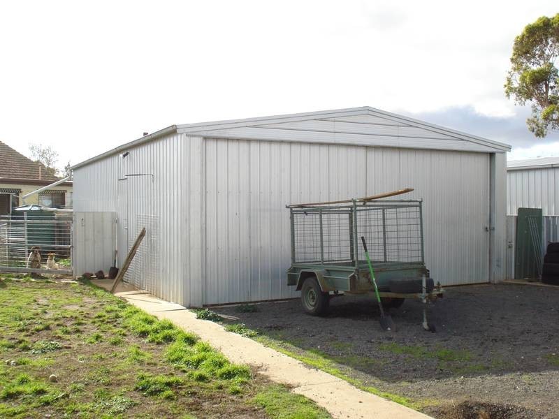 19 ALBERT STREET, Carisbrook VIC 3464