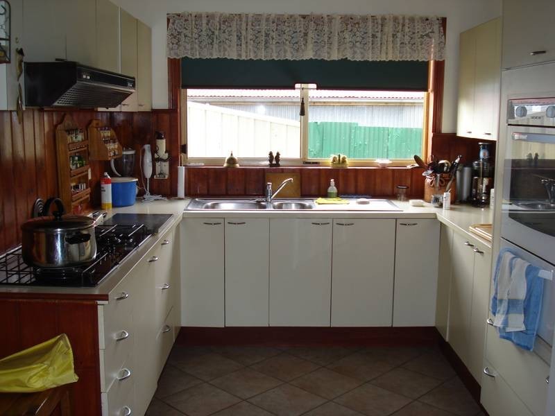 33 RAGLAN STREET, Maryborough VIC 3465