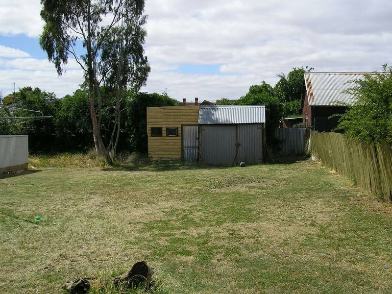 24 Raglan Street, Maryborough VIC 3465