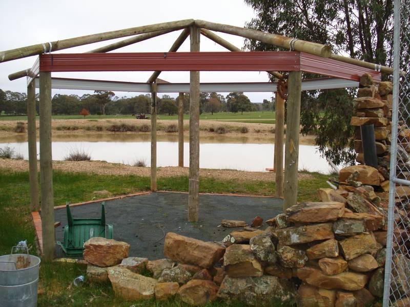 4 WAANYARRA ROAD, Waanyarra VIC 3551