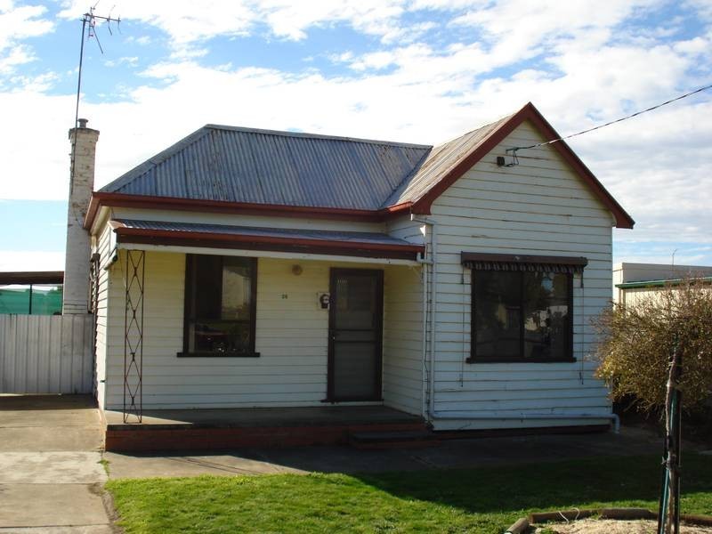 26 HOLYROOD STREET, Maryborough VIC 3465
