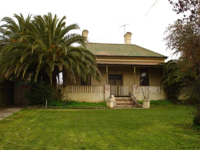 15 PARK ROAD, Maryborough VIC 3465